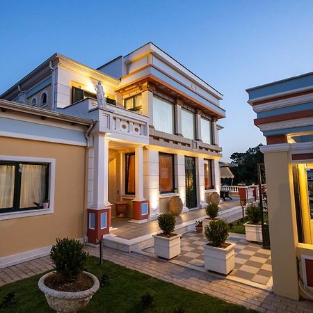Reale - Art Luxury Villa มิทิคาส ภายนอก รูปภาพ