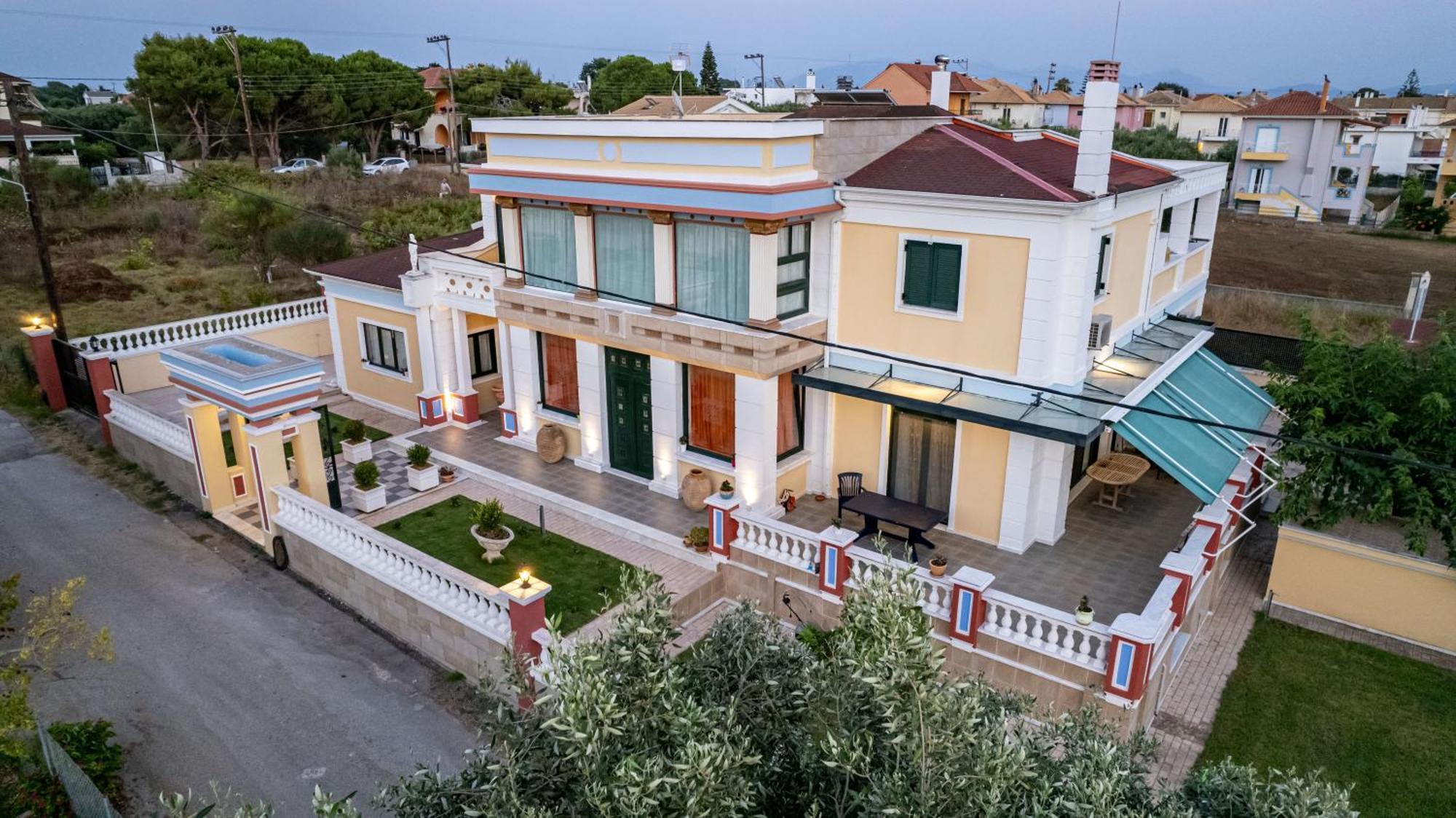 Reale - Art Luxury Villa มิทิคาส ภายนอก รูปภาพ