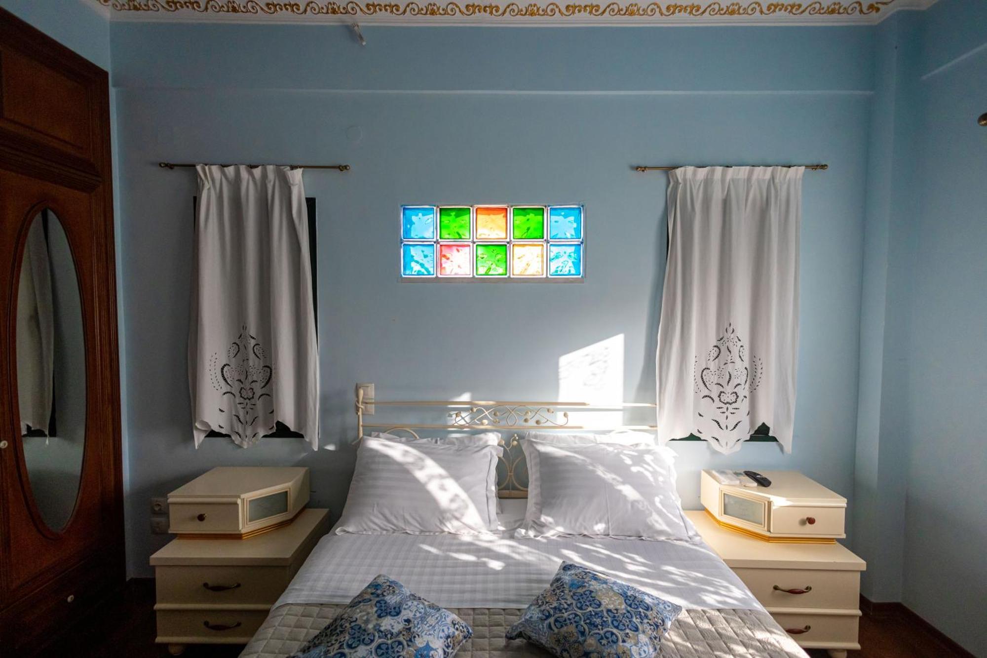 Reale - Art Luxury Villa มิทิคาส ภายนอก รูปภาพ