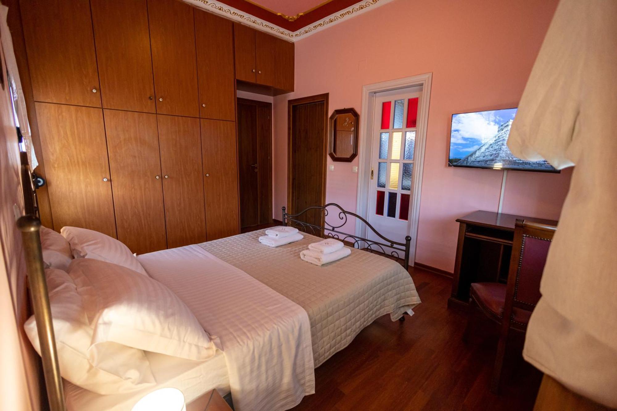 Reale - Art Luxury Villa มิทิคาส ภายนอก รูปภาพ