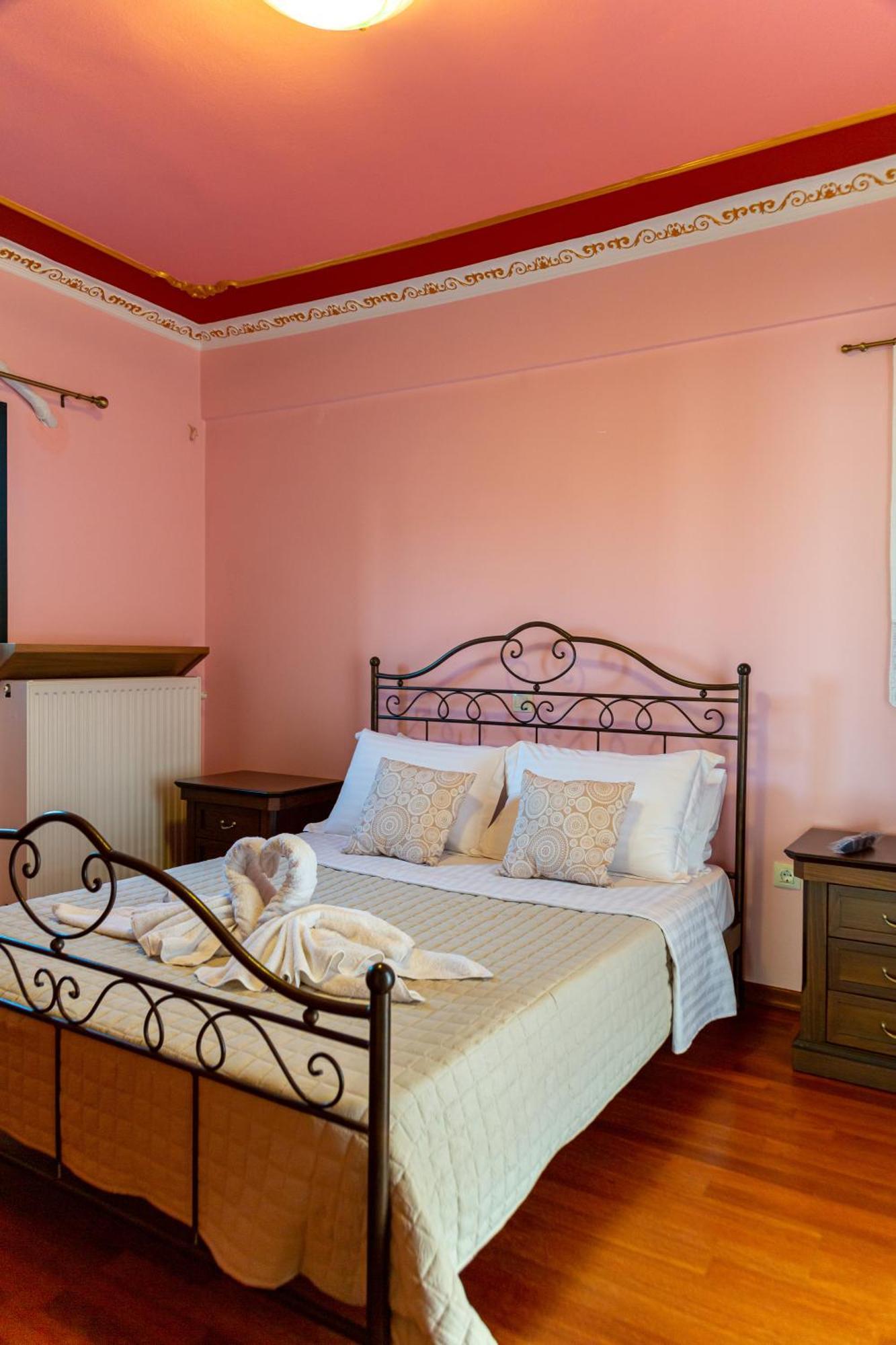 Reale - Art Luxury Villa มิทิคาส ภายนอก รูปภาพ