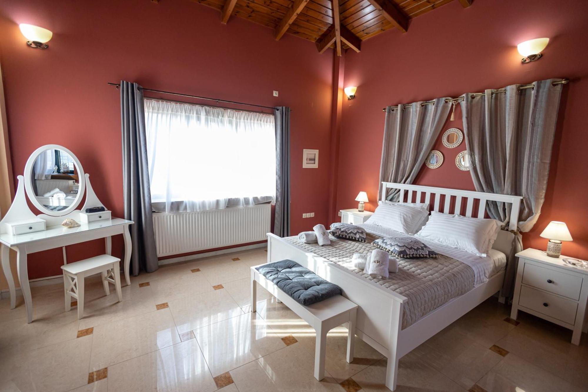 Reale - Art Luxury Villa มิทิคาส ภายนอก รูปภาพ